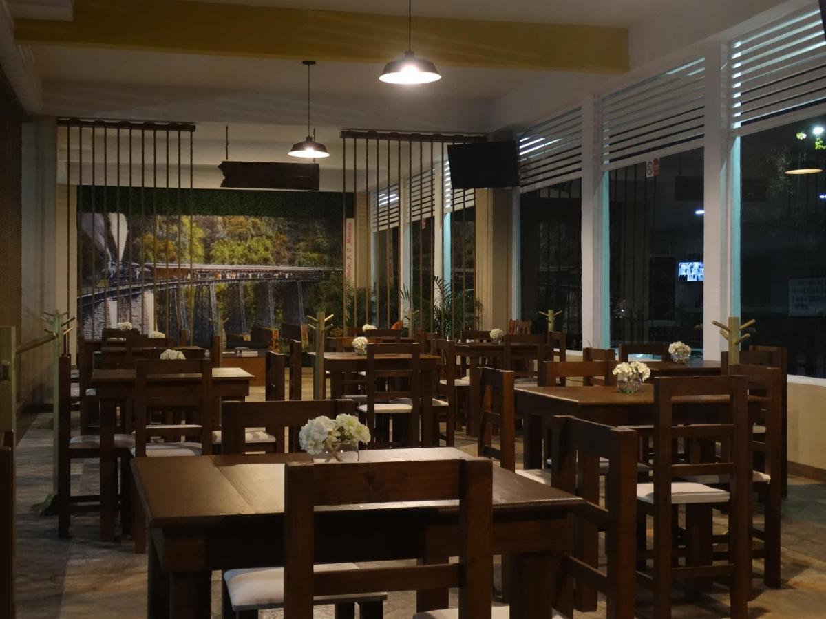 Hotel Las Vias Fortin de las Flores Екстер'єр фото