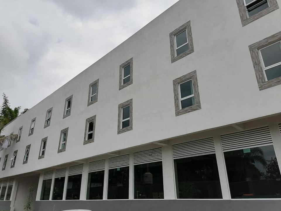 Hotel Las Vias Fortin de las Flores Екстер'єр фото